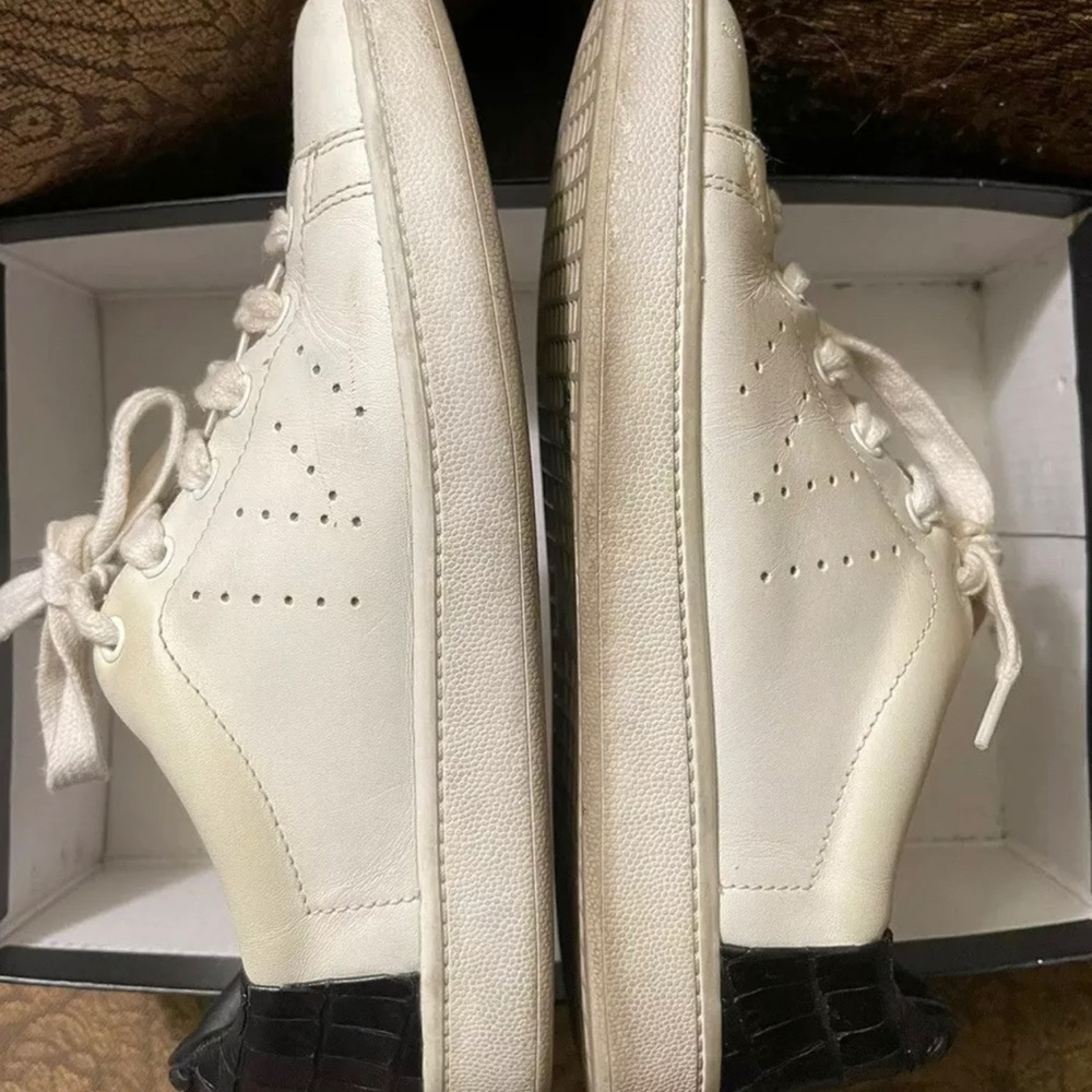 VINCE LEATHER WHITE / BLACK LACE UP SNEAKERS US 5M - Picture 3 of 8